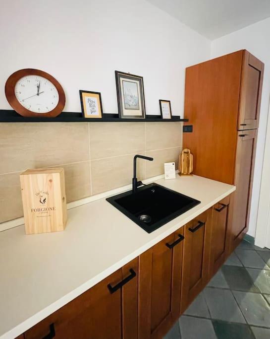 Re Gallo Luxury Plebiscito In Via Chiaia Napels