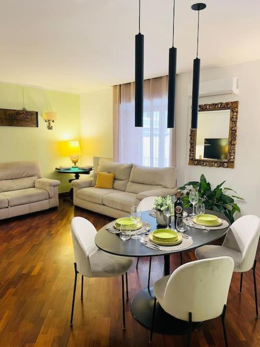 Apartamento Re Gallo Luxury Plebiscito In Via Chiaia *